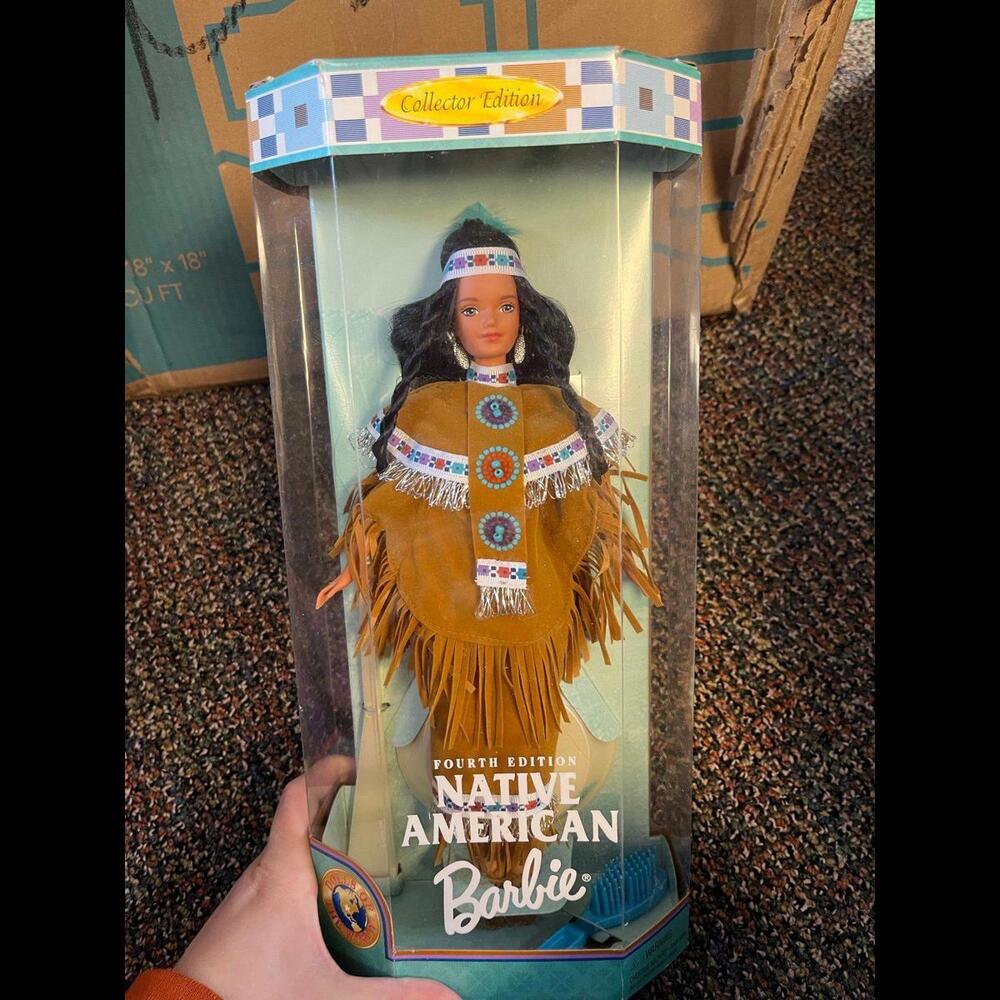 Barbie Doll Native American 4th Edition Dolls of the world 1997 *NEW IN BOX